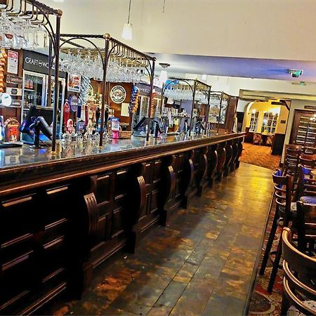 George Hotel Wetherspoon 布由德利 外观 照片