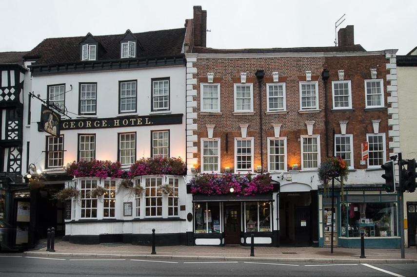 George Hotel Wetherspoon 布由德利 外观 照片