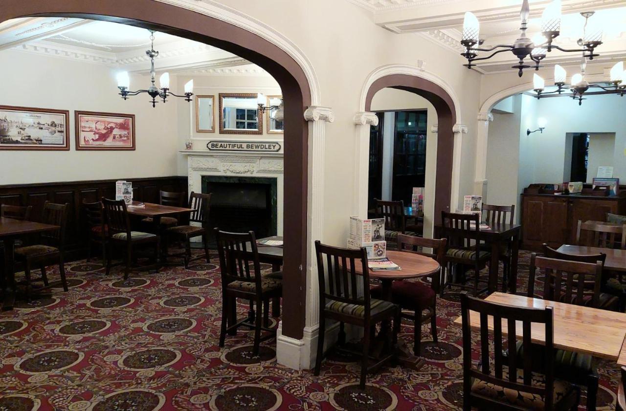 George Hotel Wetherspoon 布由德利 外观 照片
